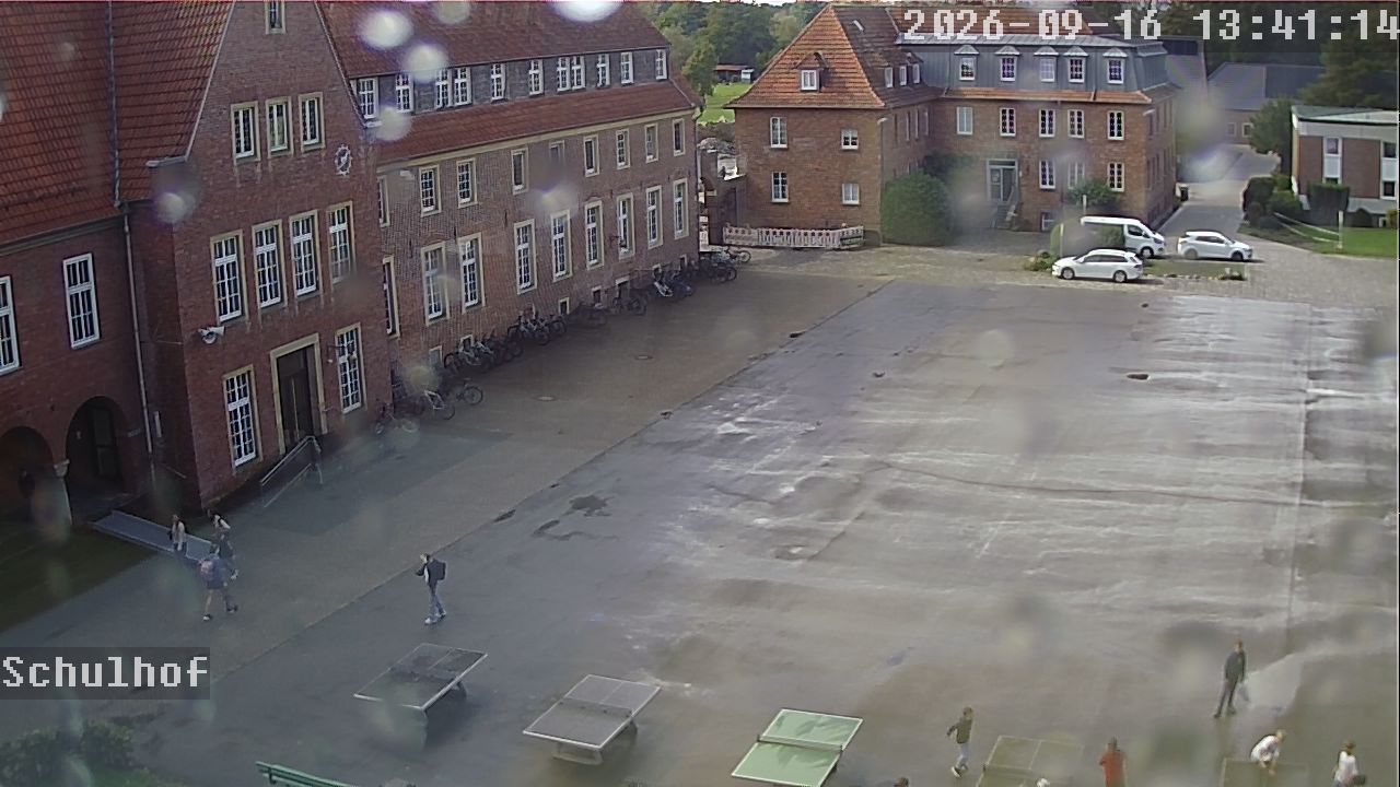 Webcam Schulhof 13:41
