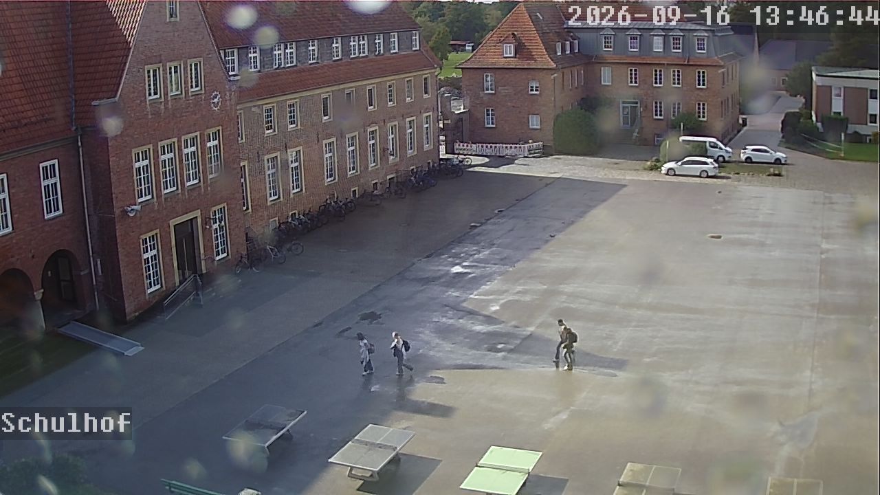 Webcam Schulhof 13:46
