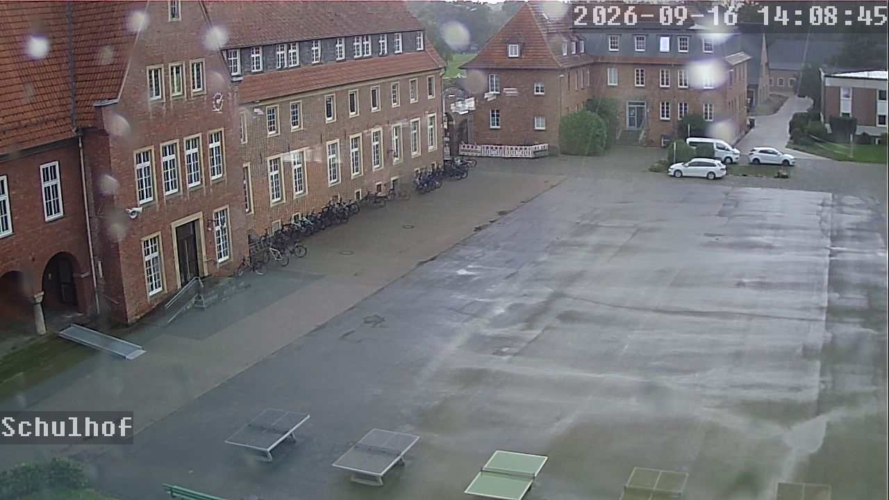 Webcam Schulhof 14:08