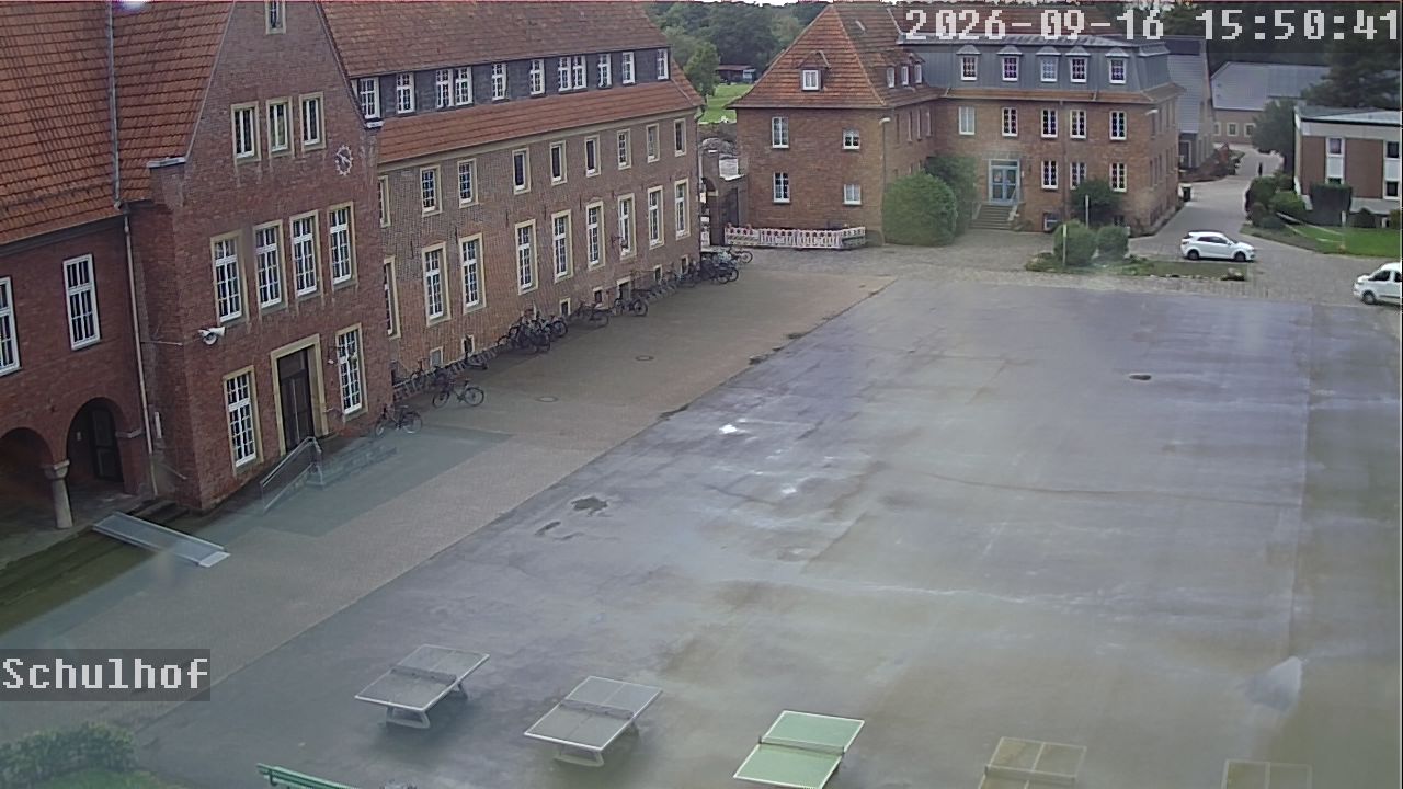 Webcam Schulhof 15:50