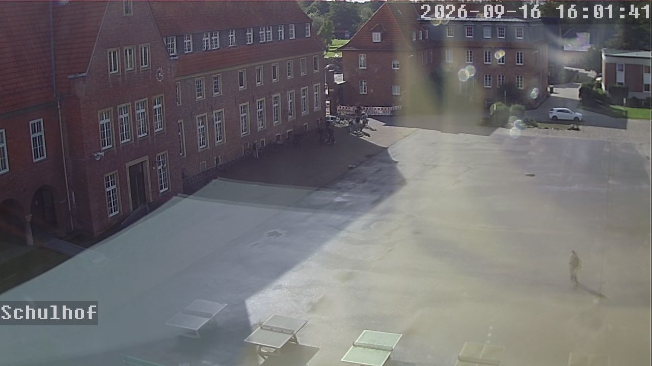 Webcam Schulhof 16:01