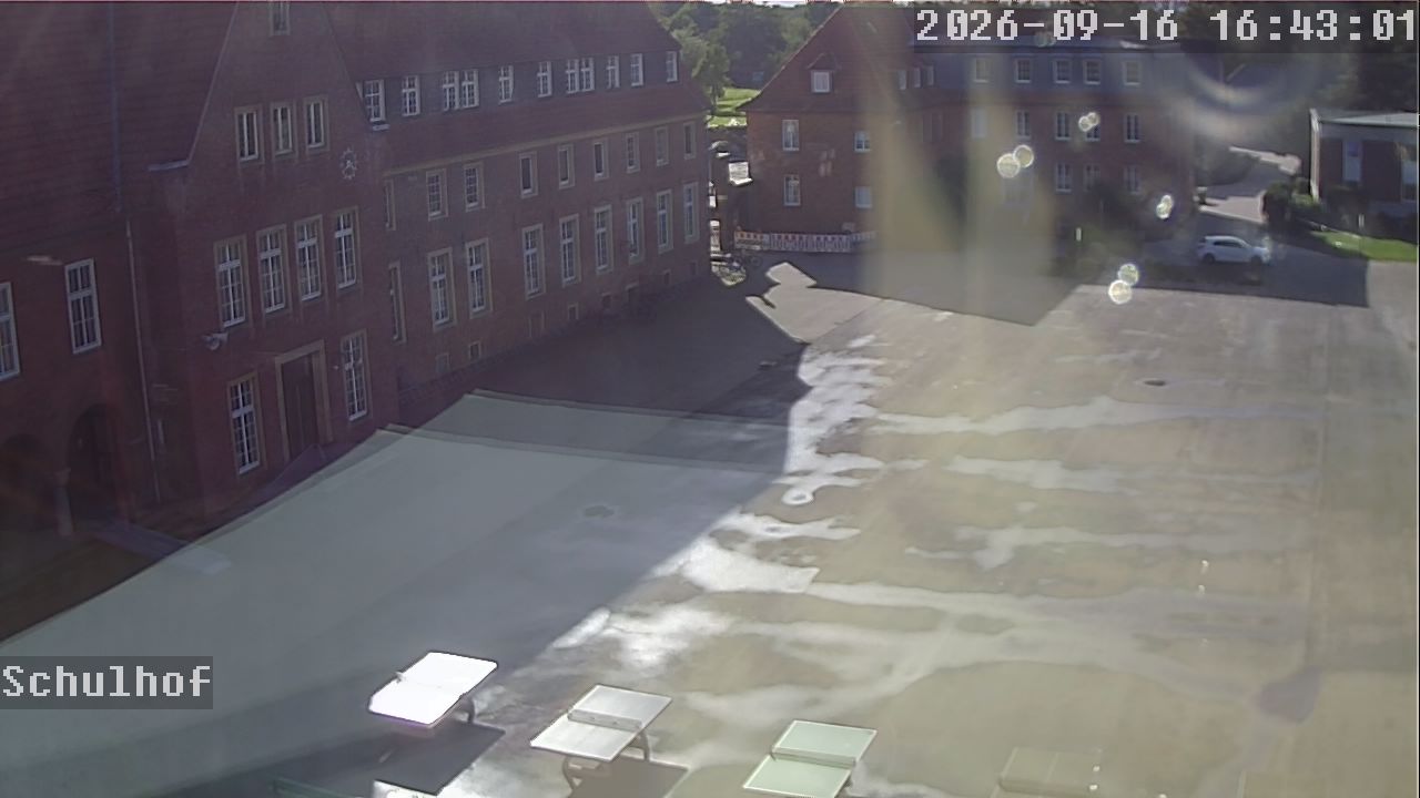 Webcam Schulhof 16:43