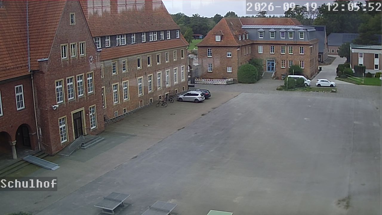 Webcam Schulhof 12:05