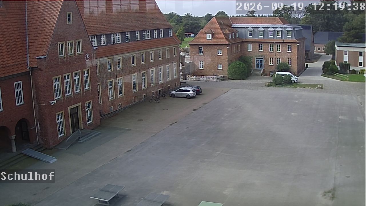 Webcam Schulhof 12:19