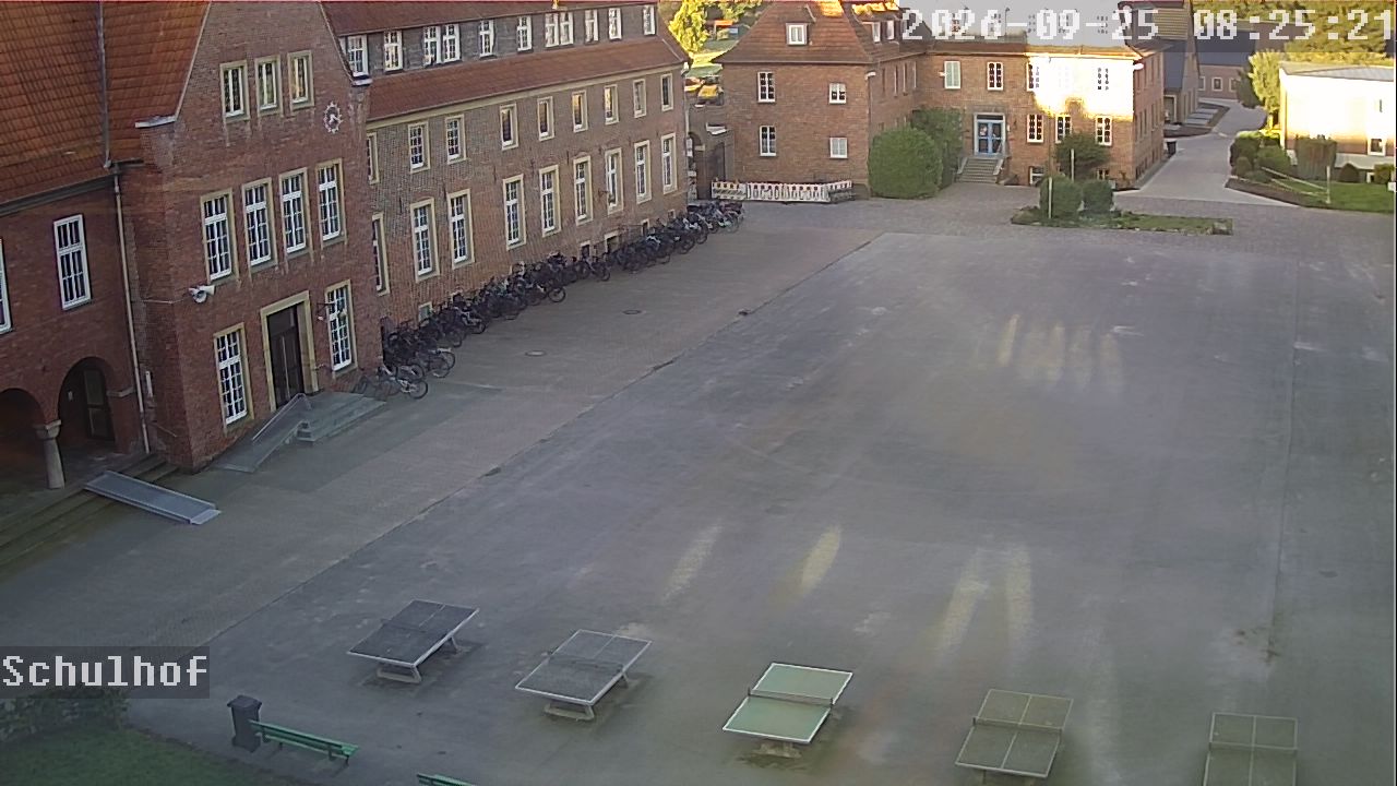Webcam Schulhof 08:25