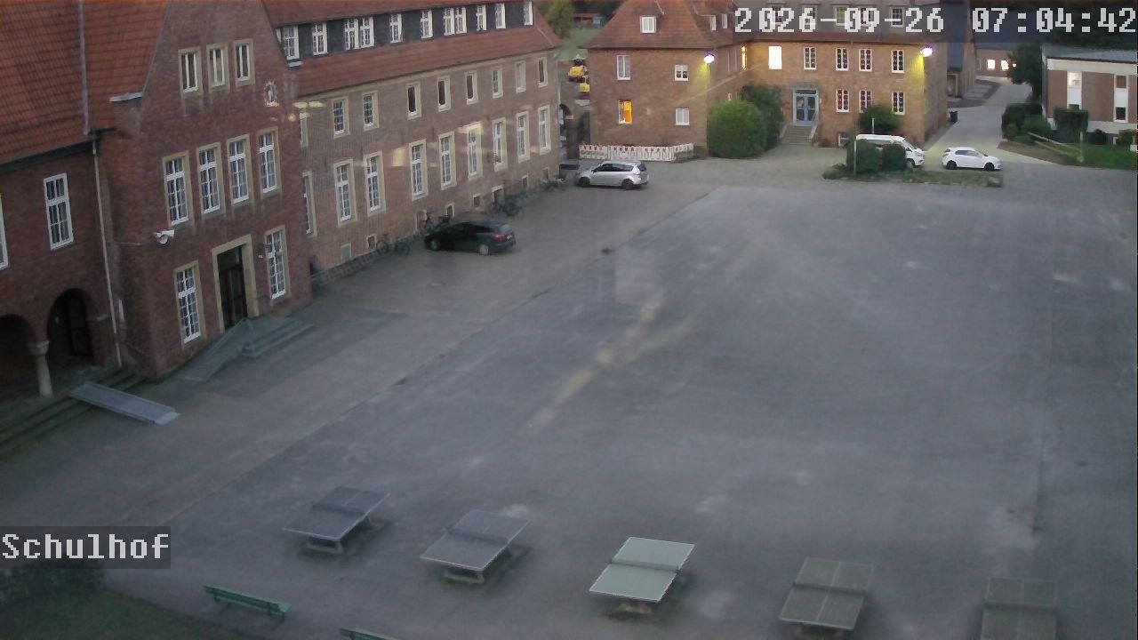 Webcam Schulhof 07:04