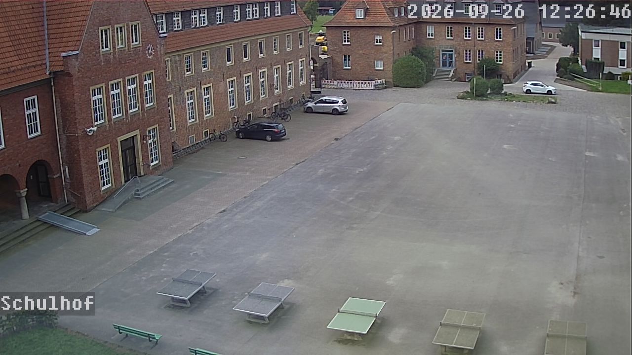 Webcam Schulhof 12:26