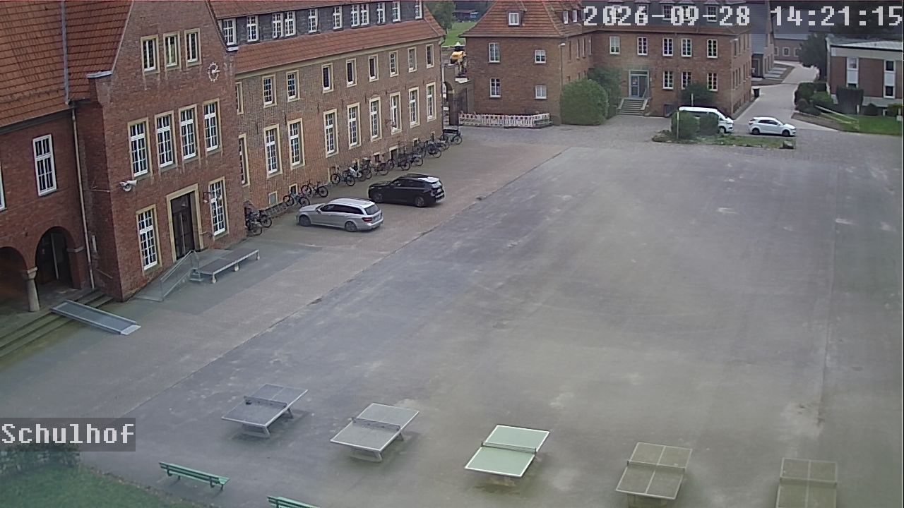 Webcam Schulhof 14:21