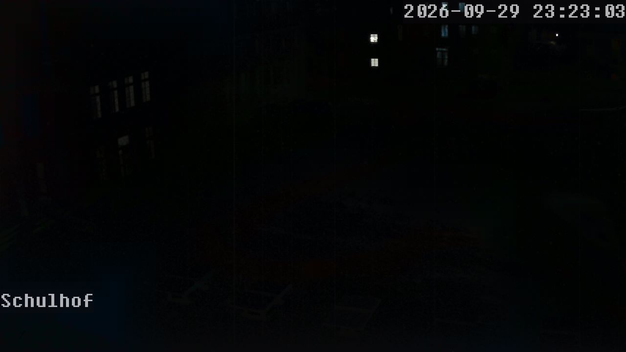 Webcam Schulhof 23:23