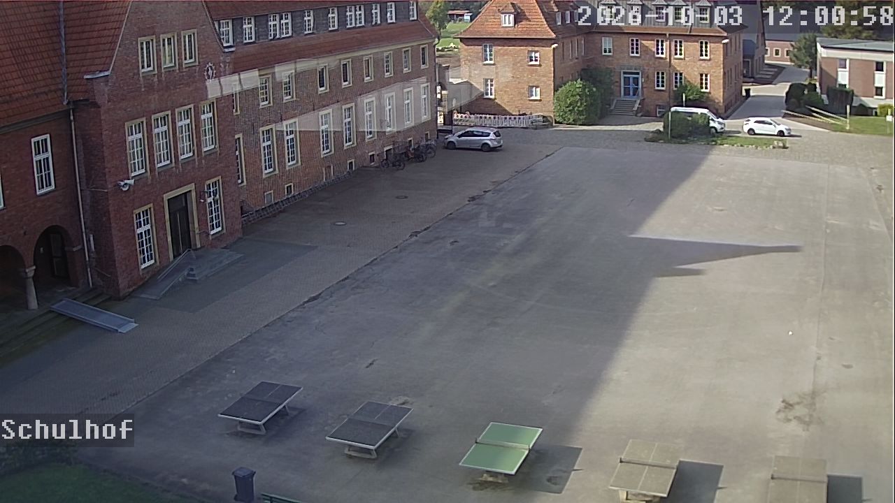 Webcam Schulhof 12:01