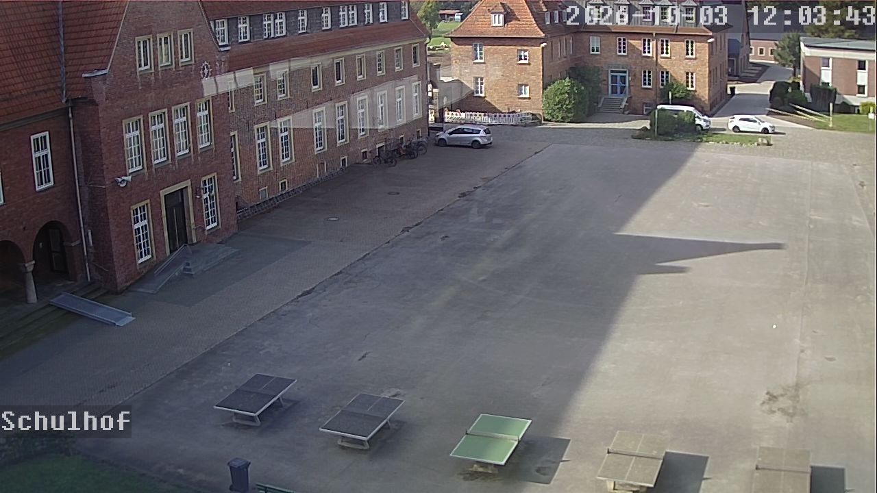 Webcam Schulhof 12:03