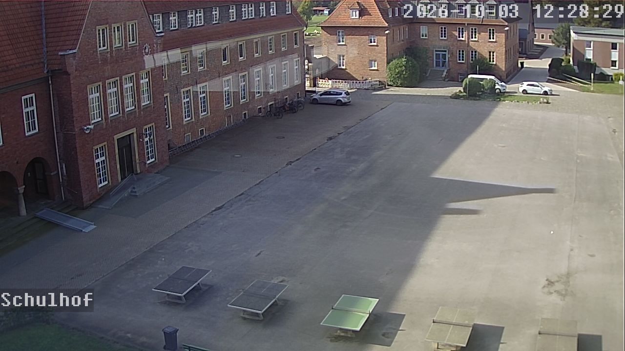 Webcam Schulhof 12:28