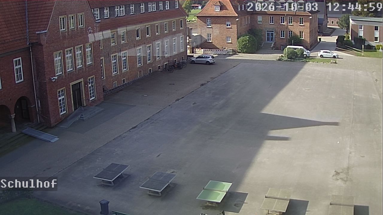 Webcam Schulhof 12:45