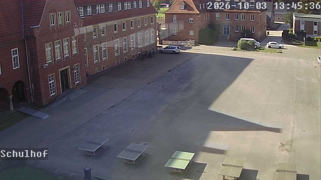 Webcam Schulhof 13:45