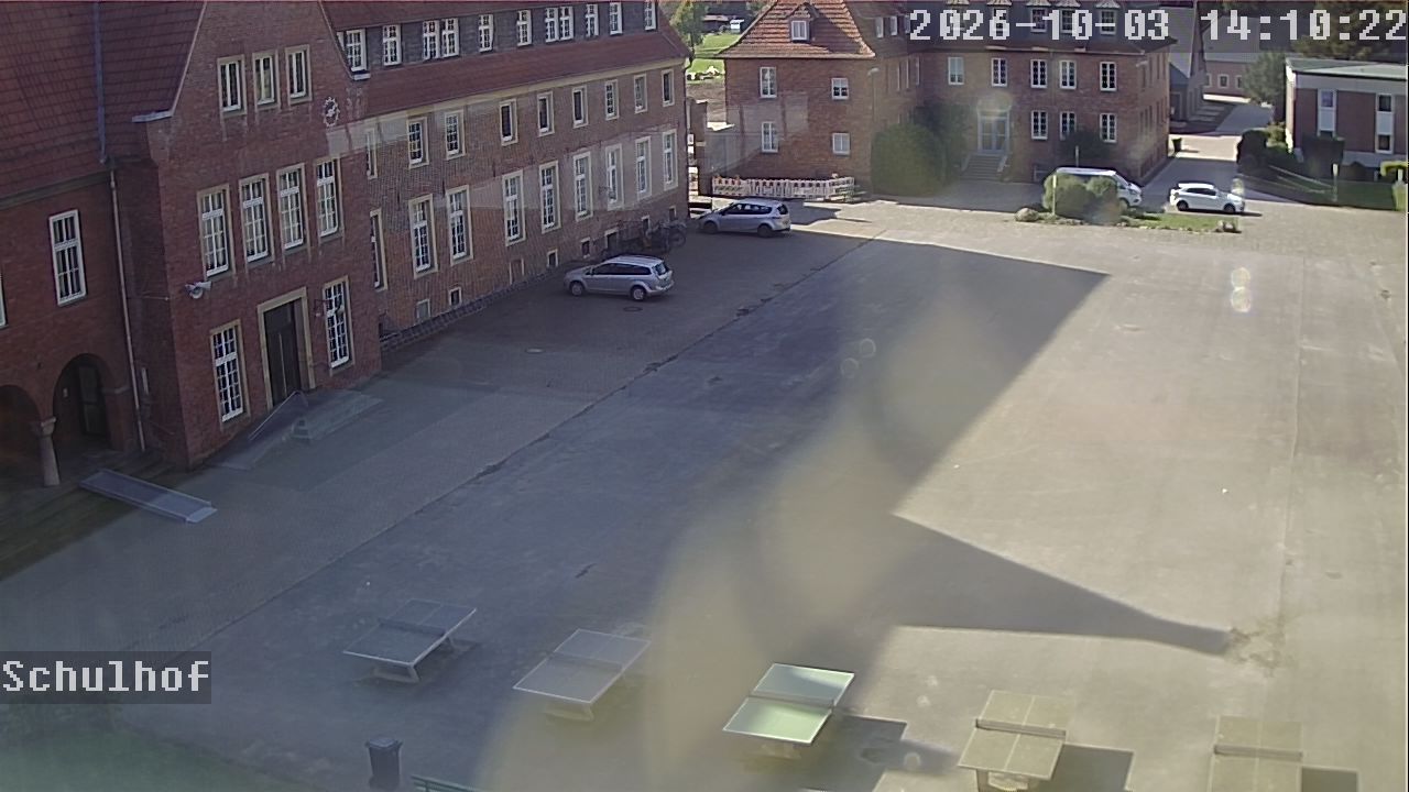 Webcam Schulhof 14:10