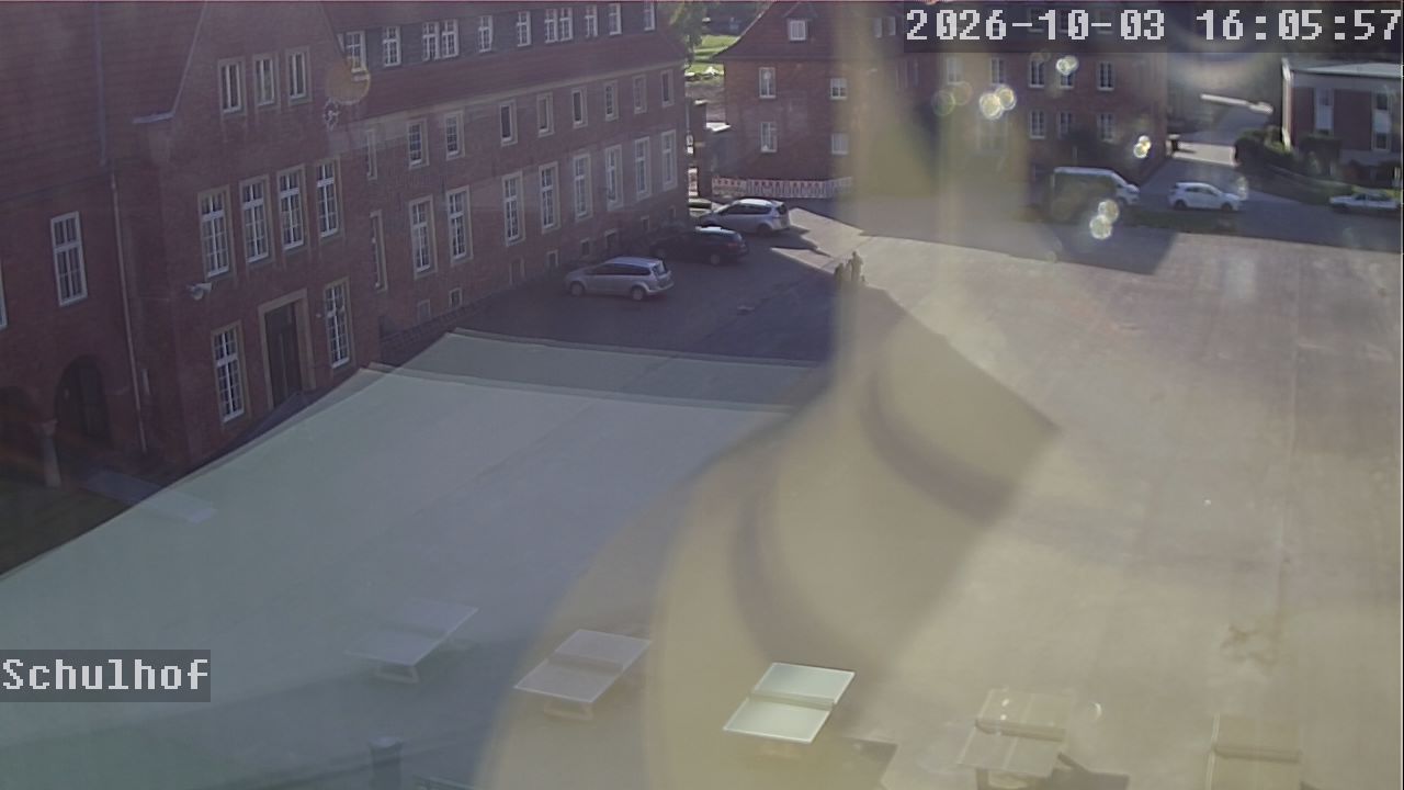 Webcam Schulhof 16:06