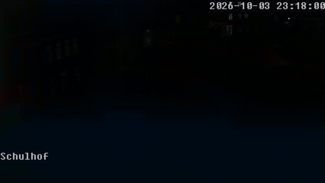 Webcam Schulhof 23:18