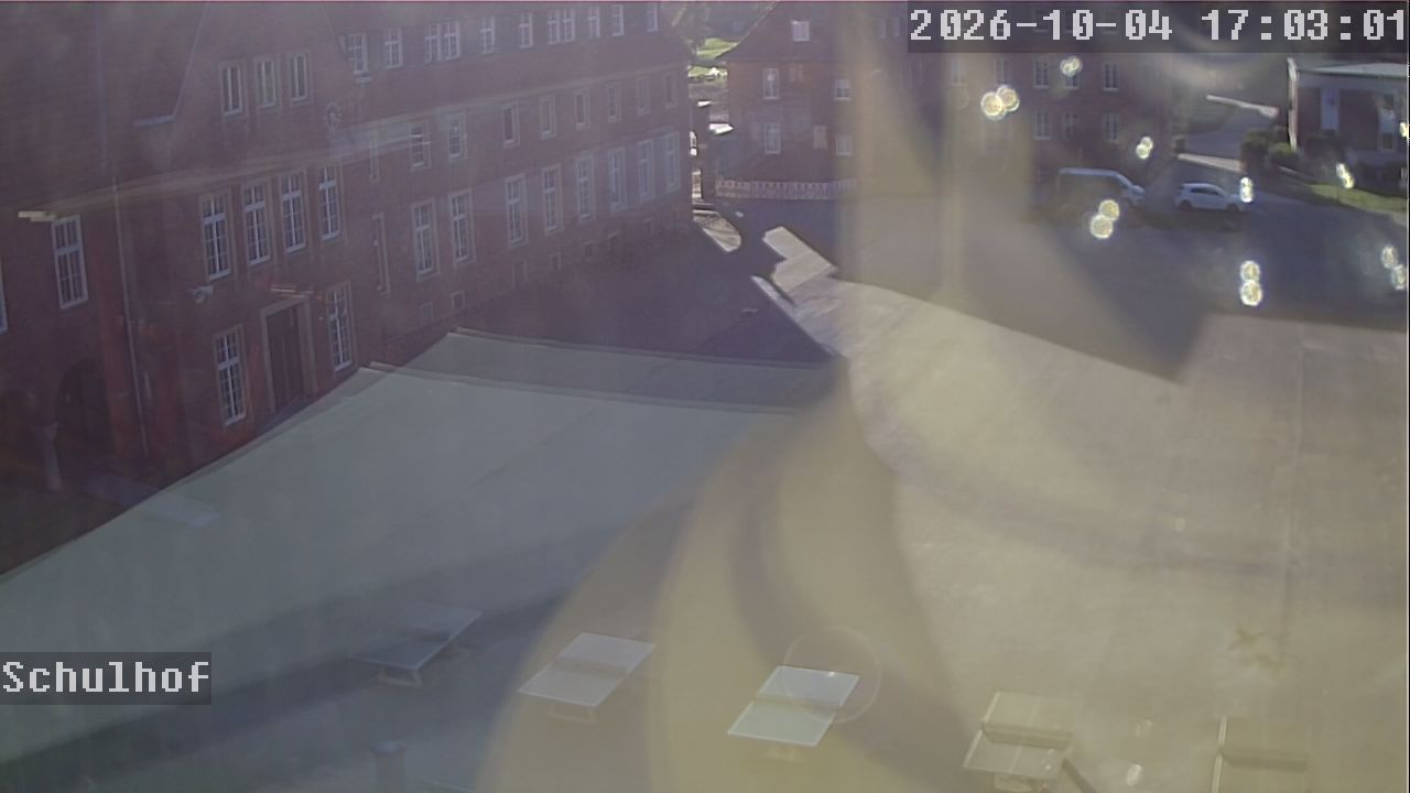 Webcam Schulhof 17:03
