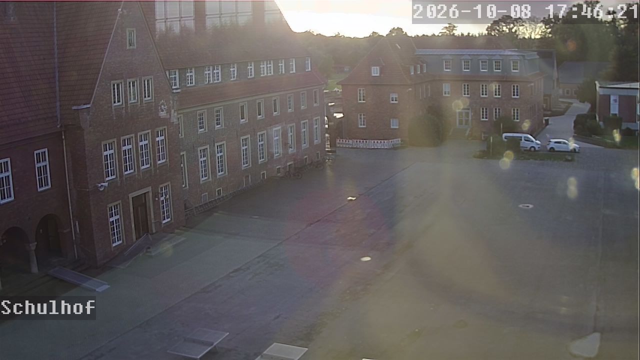 Webcam Schulhof 17:46