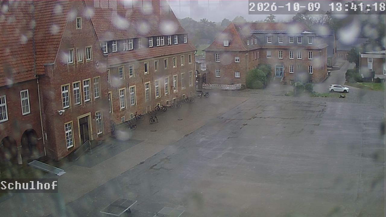 Webcam Schulhof 13:41