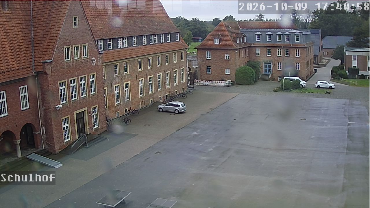 Webcam Schulhof 17:40