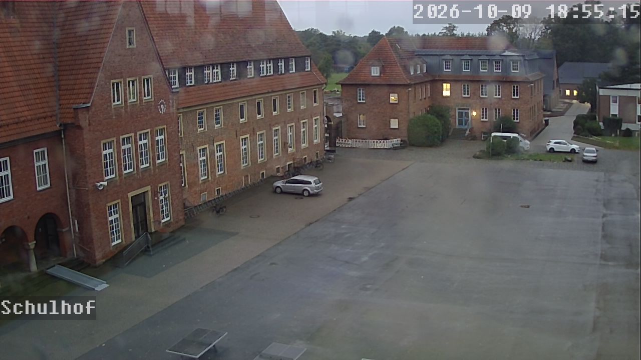 Webcam Schulhof 18:55