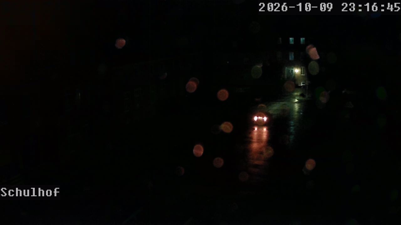 Webcam Schulhof 23:16