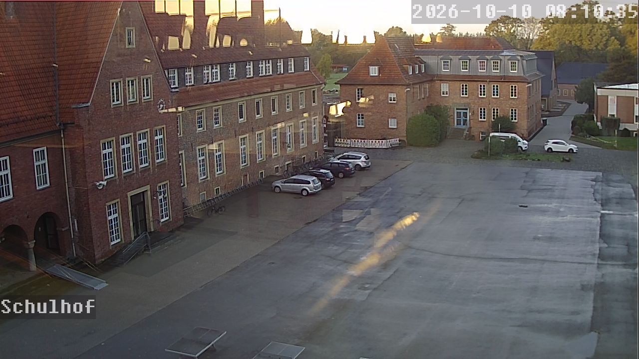 Webcam Schulhof 08:10