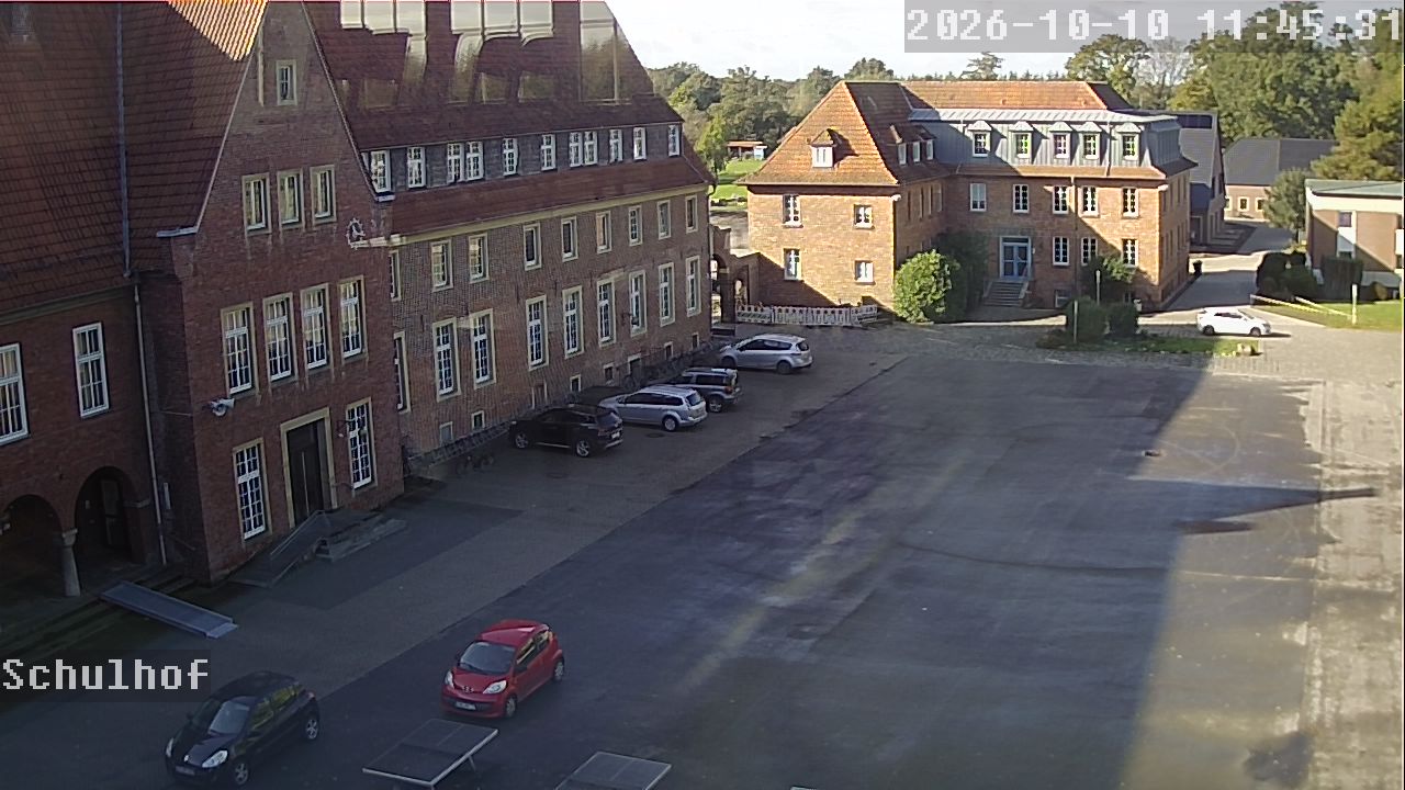 Webcam Schulhof 11:45