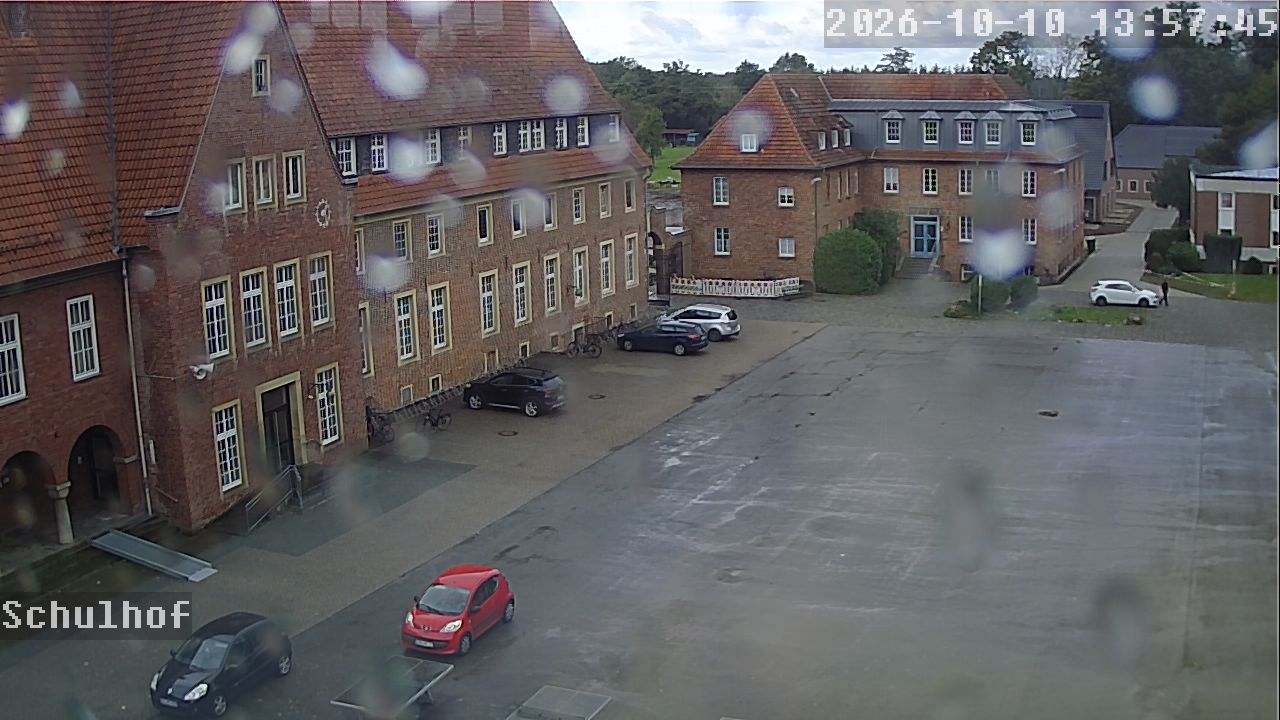 Webcam Schulhof 13:57