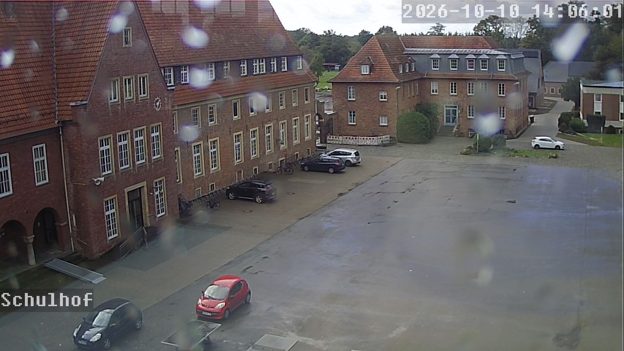 Webcam Schulhof 14:06