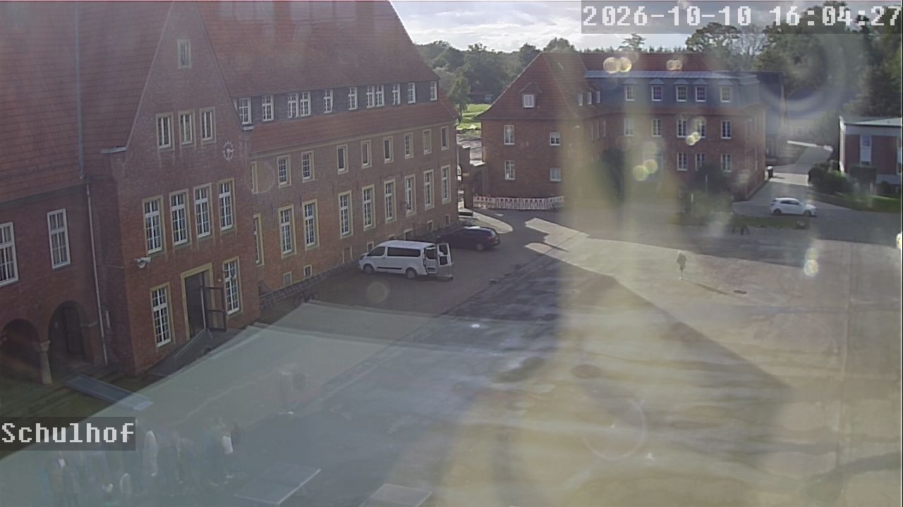 Webcam Schulhof 16:04