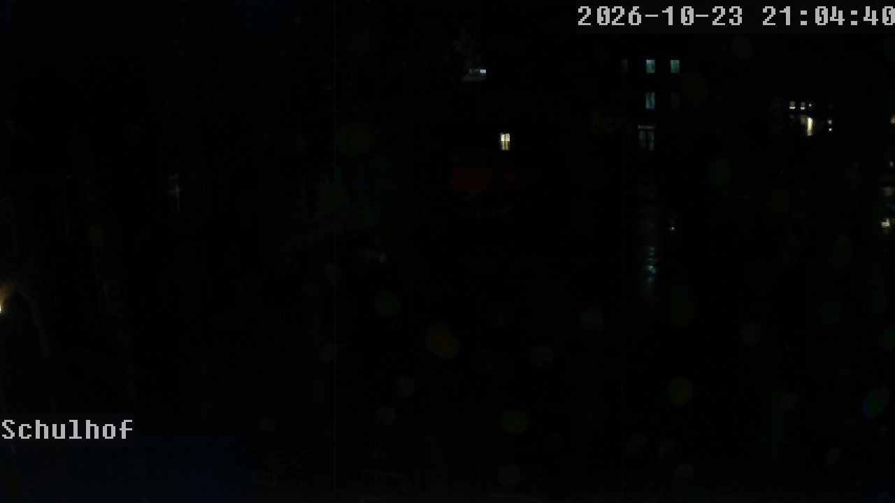 Webcam Schulhof 21:04