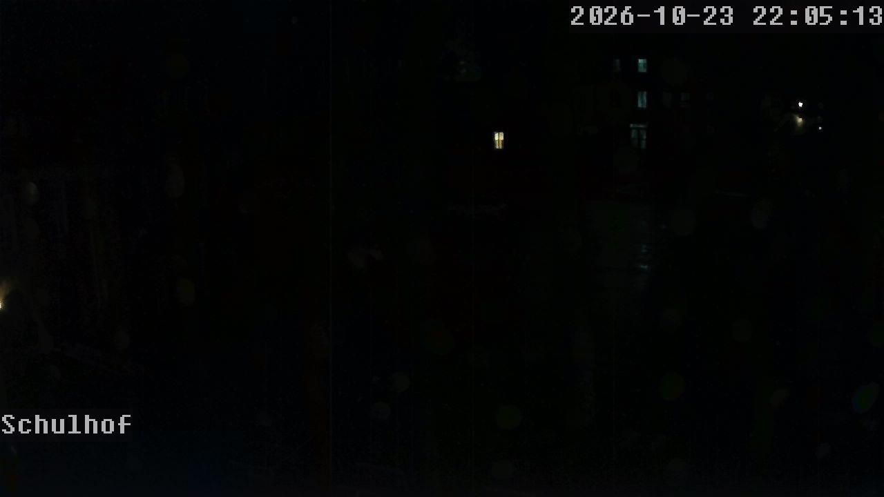 Webcam Schulhof 22:05