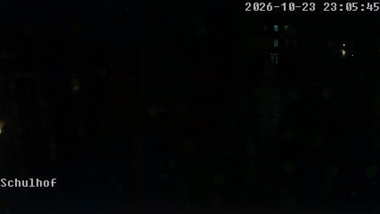 Webcam Schulhof 23:05