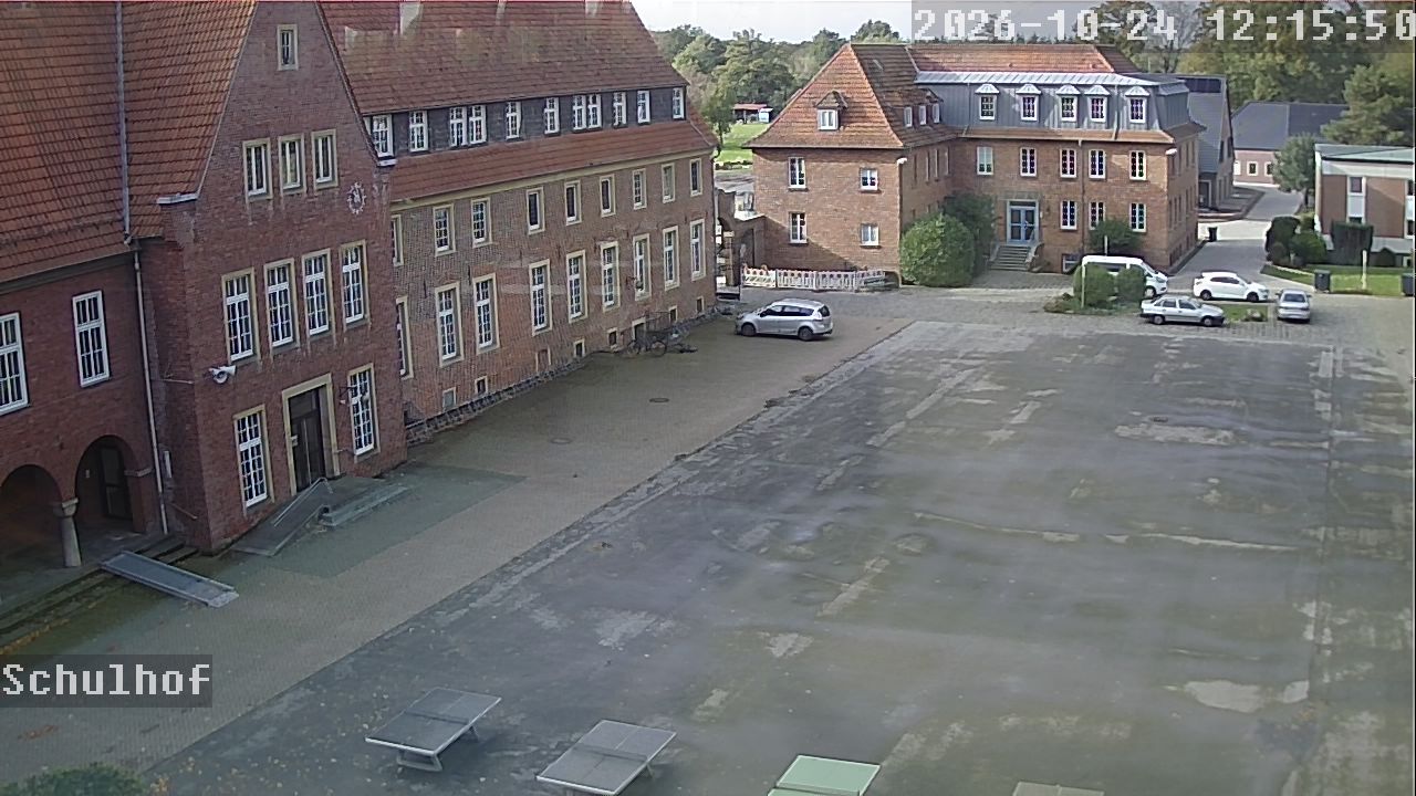 Webcam Schulhof 12:15