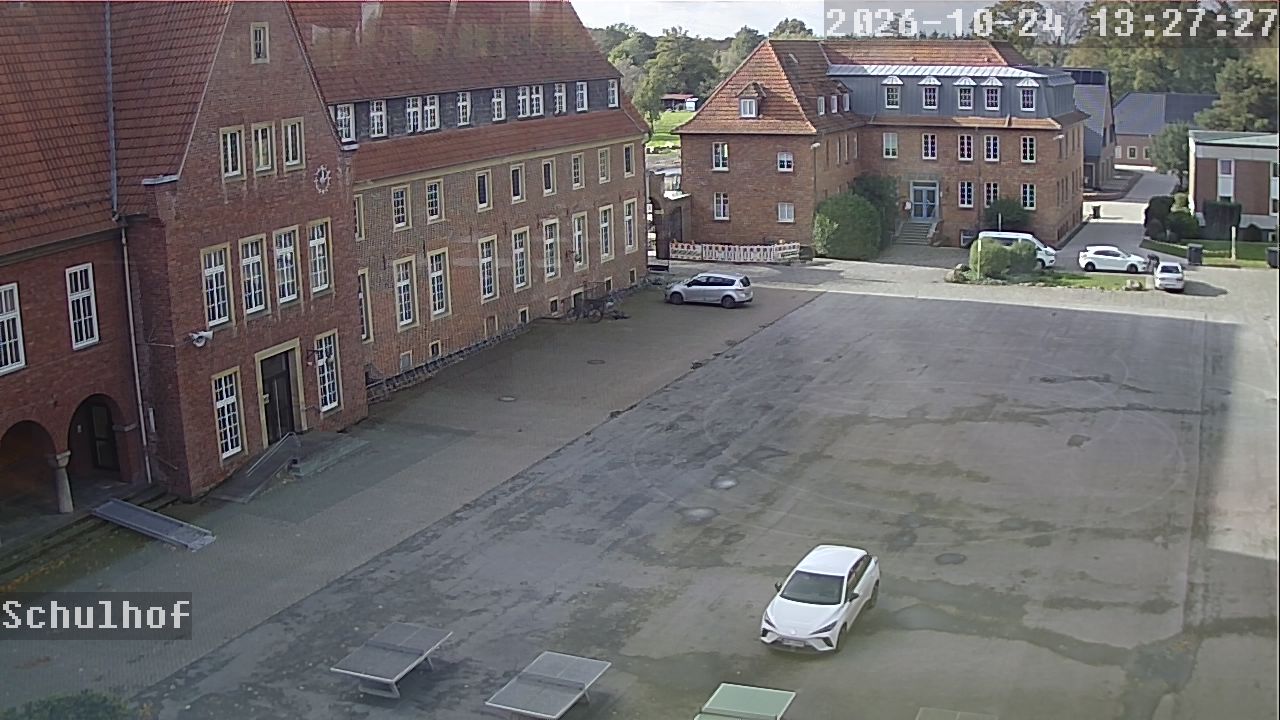 Webcam Schulhof 13:27