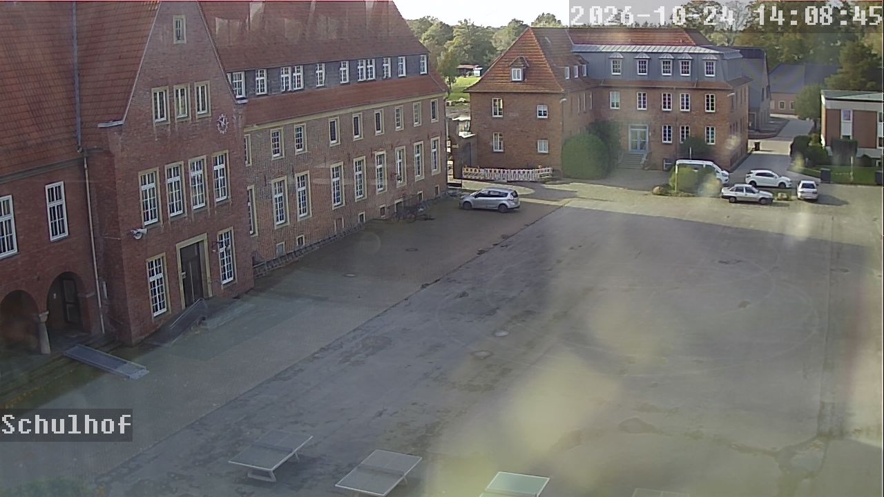 Webcam Schulhof 14:08