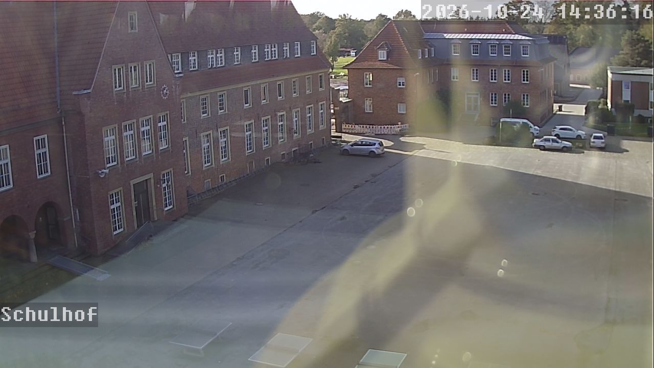 Webcam Schulhof 14:36