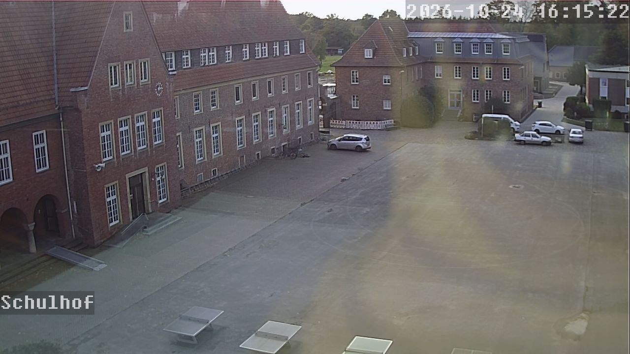Webcam Schulhof 16:15