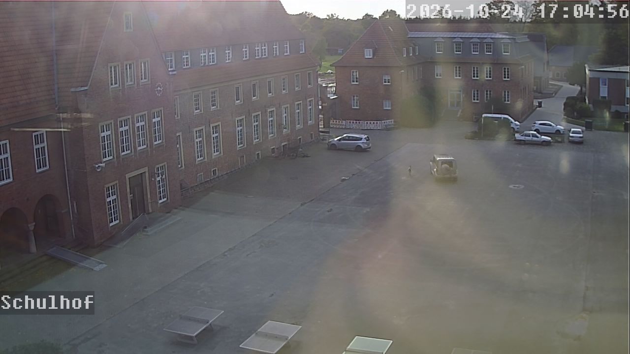 Webcam Schulhof 17:04