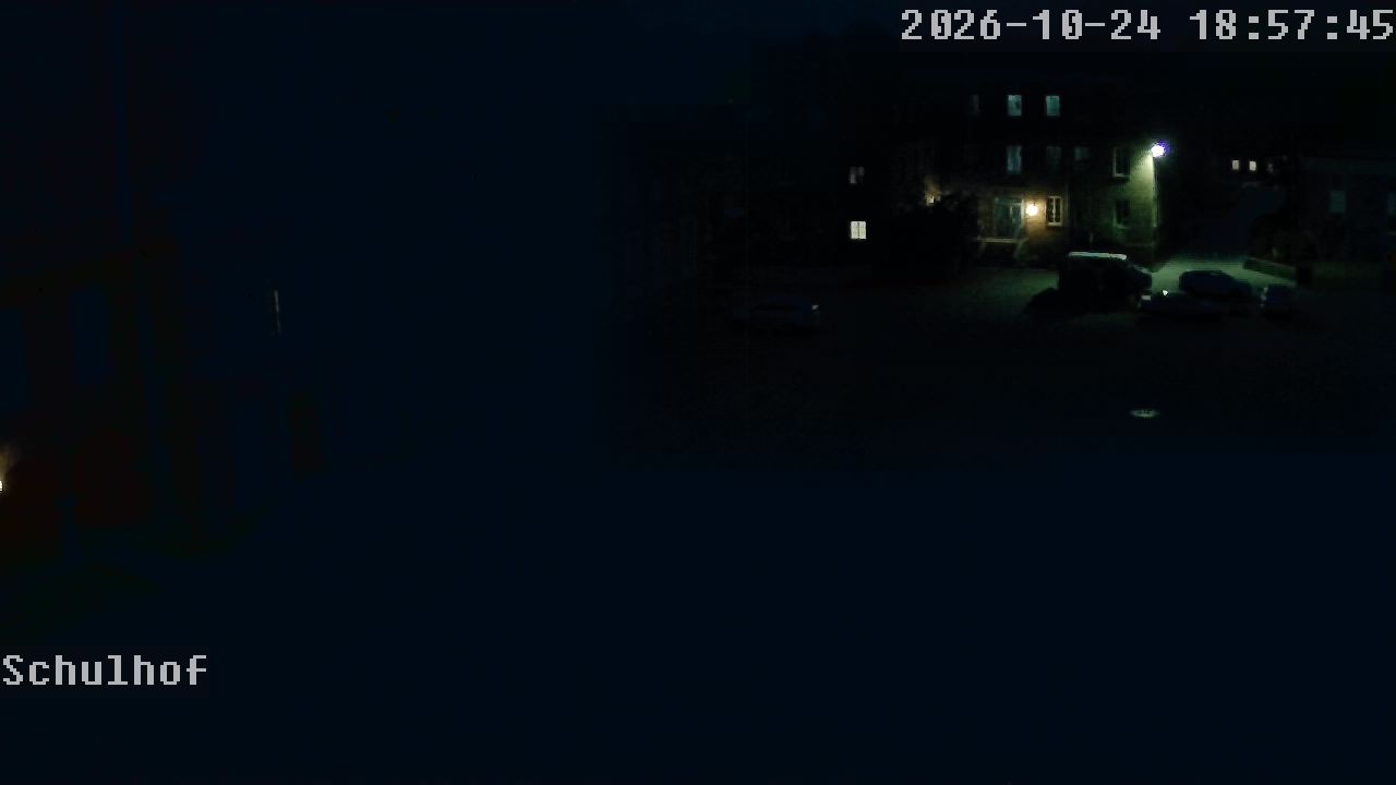 Webcam Schulhof 18:57