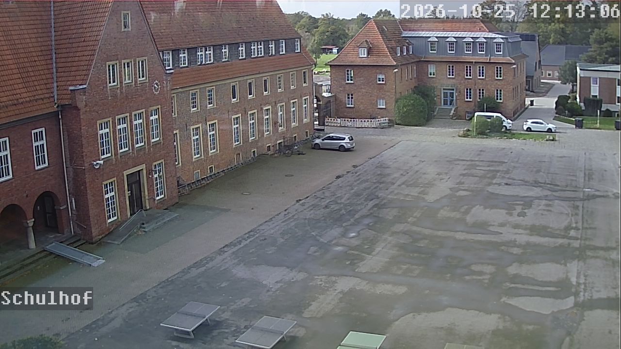 Webcam Schulhof 12:13