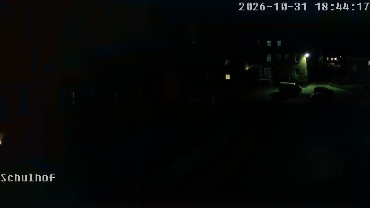 Webcam Schulhof 18:44