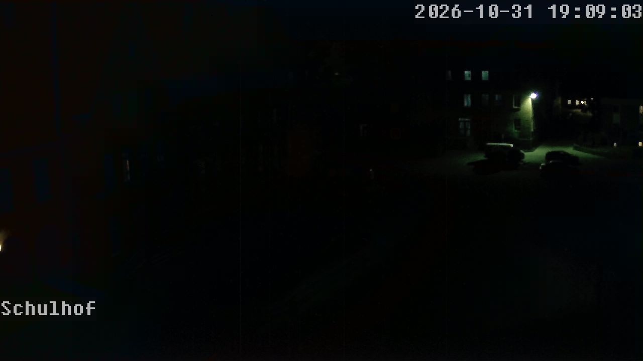 Webcam Schulhof 19:09