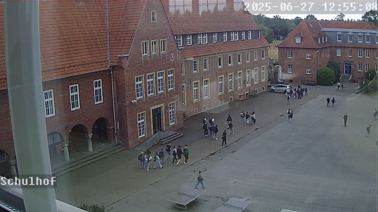 Webcam Schulhof 12:55