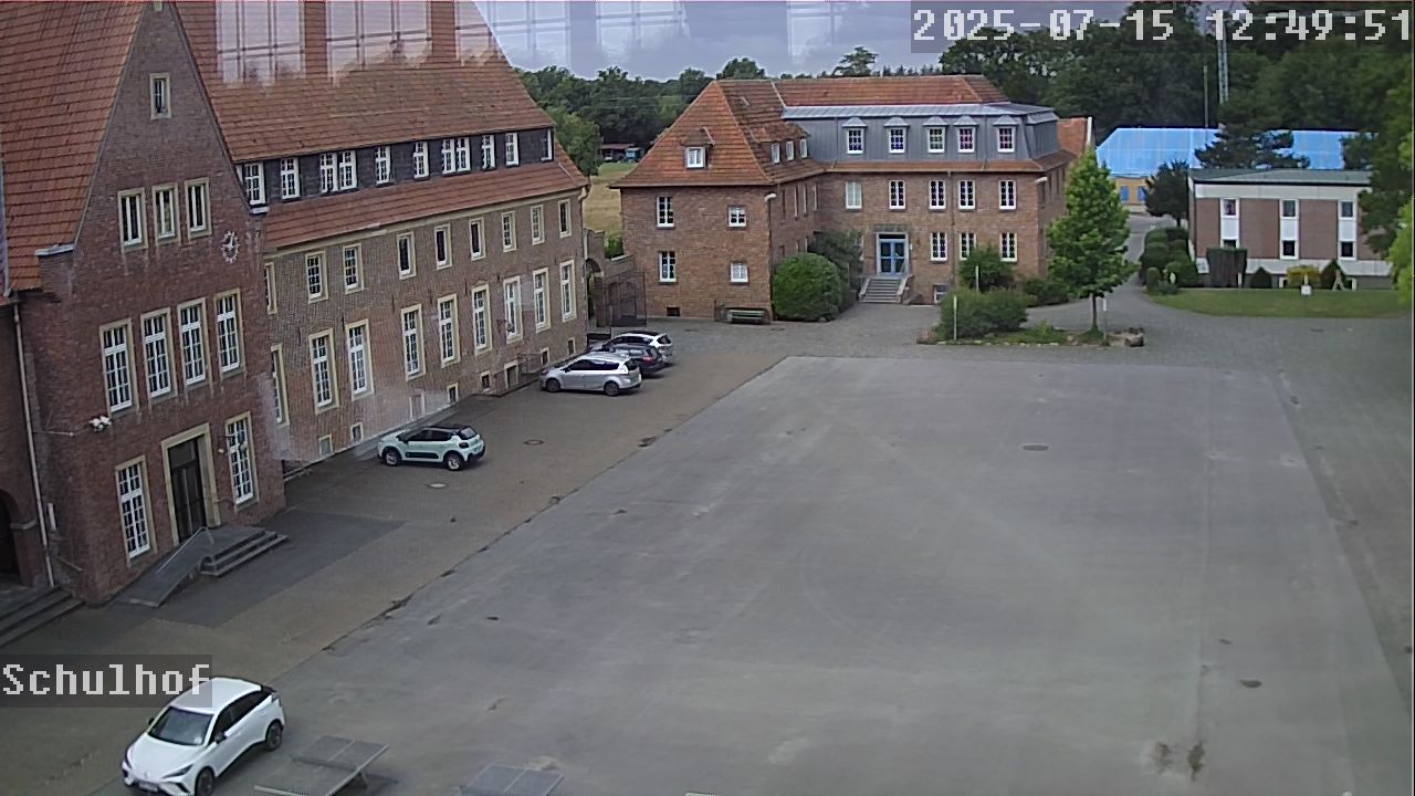 Webcam Schulhof 12:49