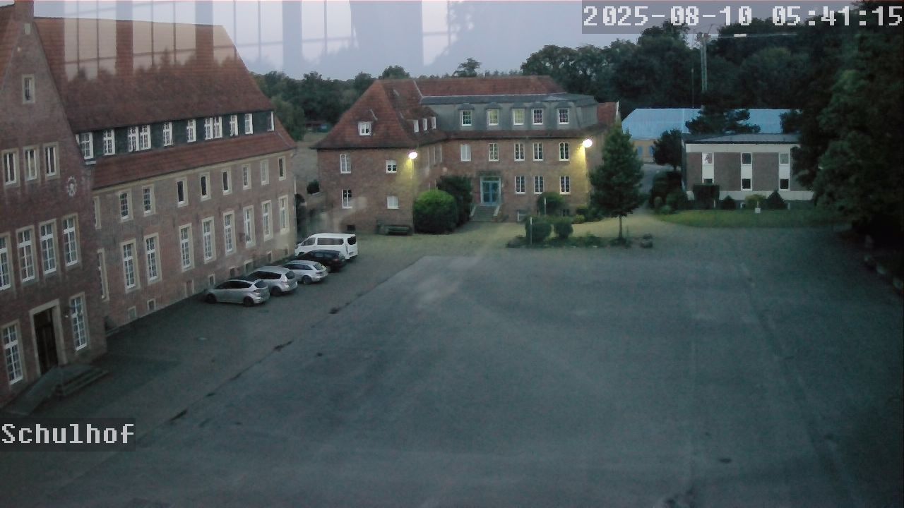 Webcam Schulhof 05:41
