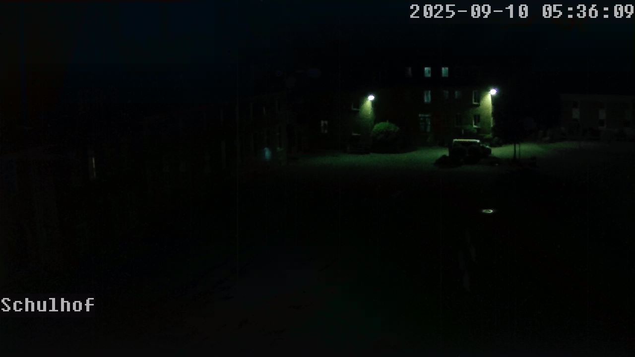Webcam Schulhof 05:36