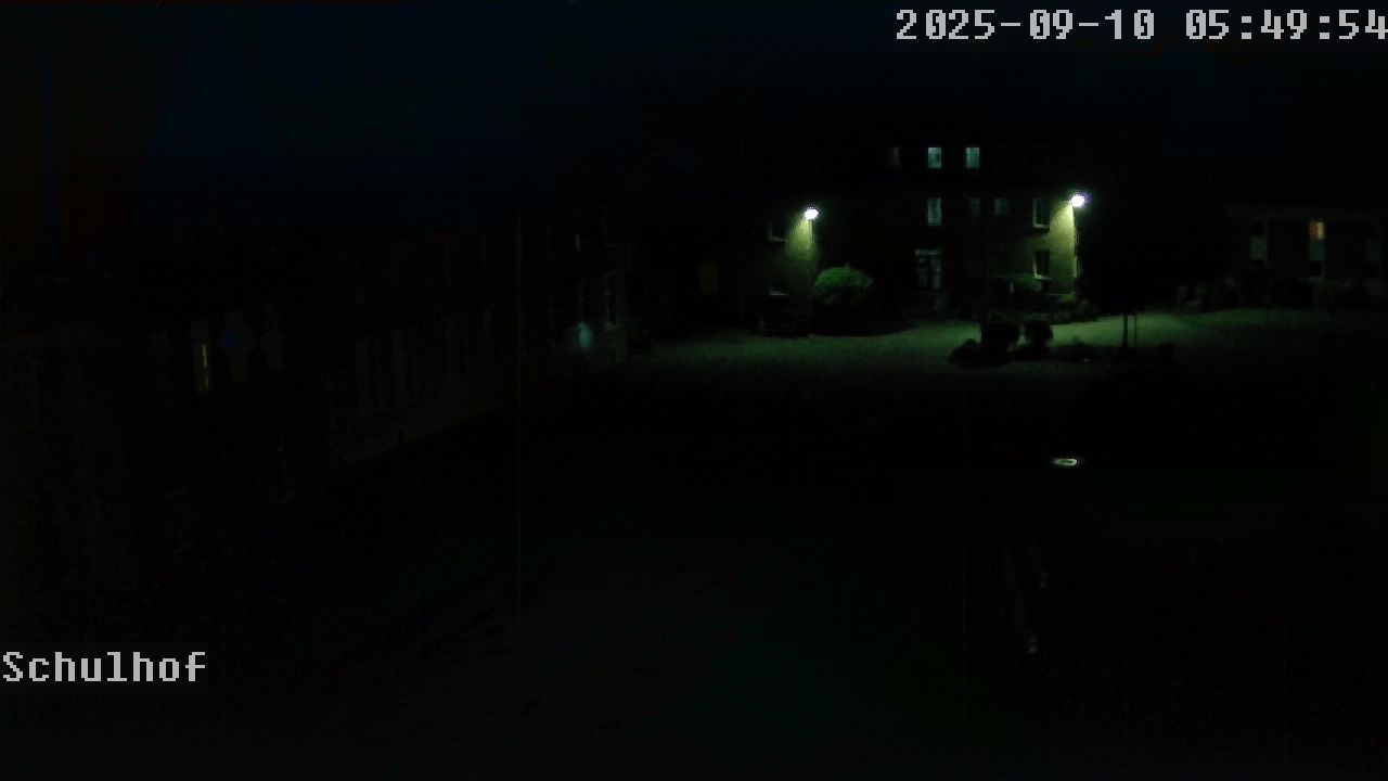 Webcam Schulhof 05:49